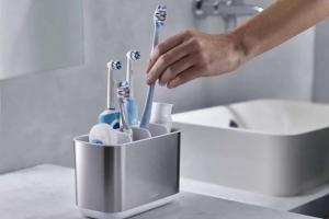 “Rước bệnh” vì thói quen để bàn chải đánh răng trong phòng tắm